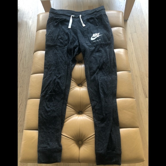 Nike Other - Nike “Just Do It” 2 Pocket Drawstring Joggers. EUC